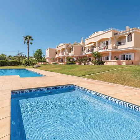 Nice In Lagoa With 2 Bedrooms, Wifi And Outdoor Swimming Pool *