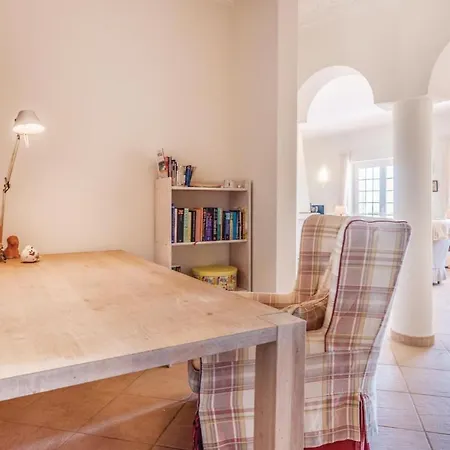 Nice In Lagoa With 2 Bedrooms, Wifi And Outdoor Swimming Pool Lagoa (Algarve)